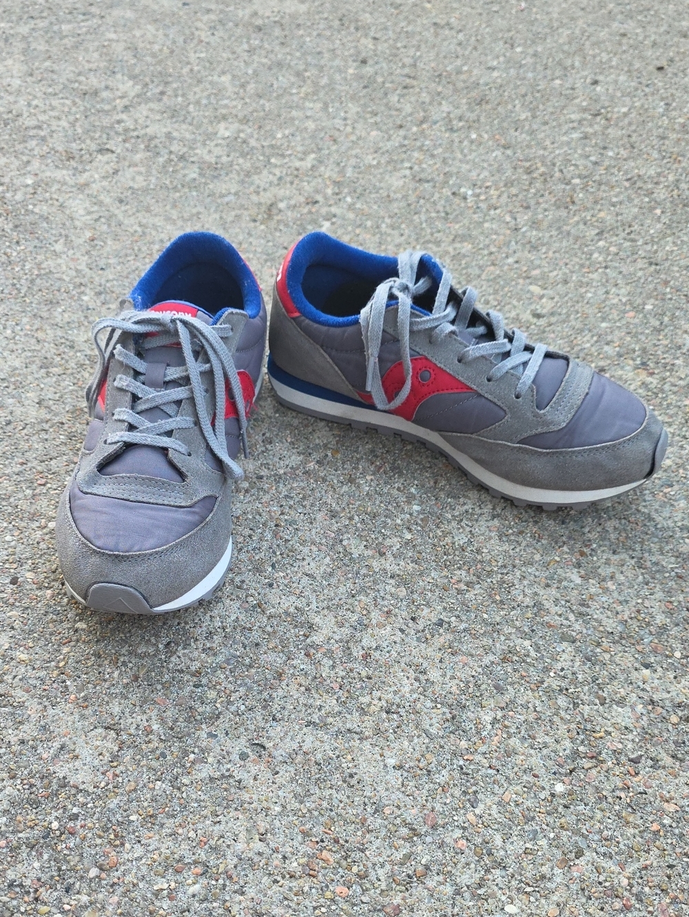 Saucony Jazz Gray Red & Blue Sneakers Size 5